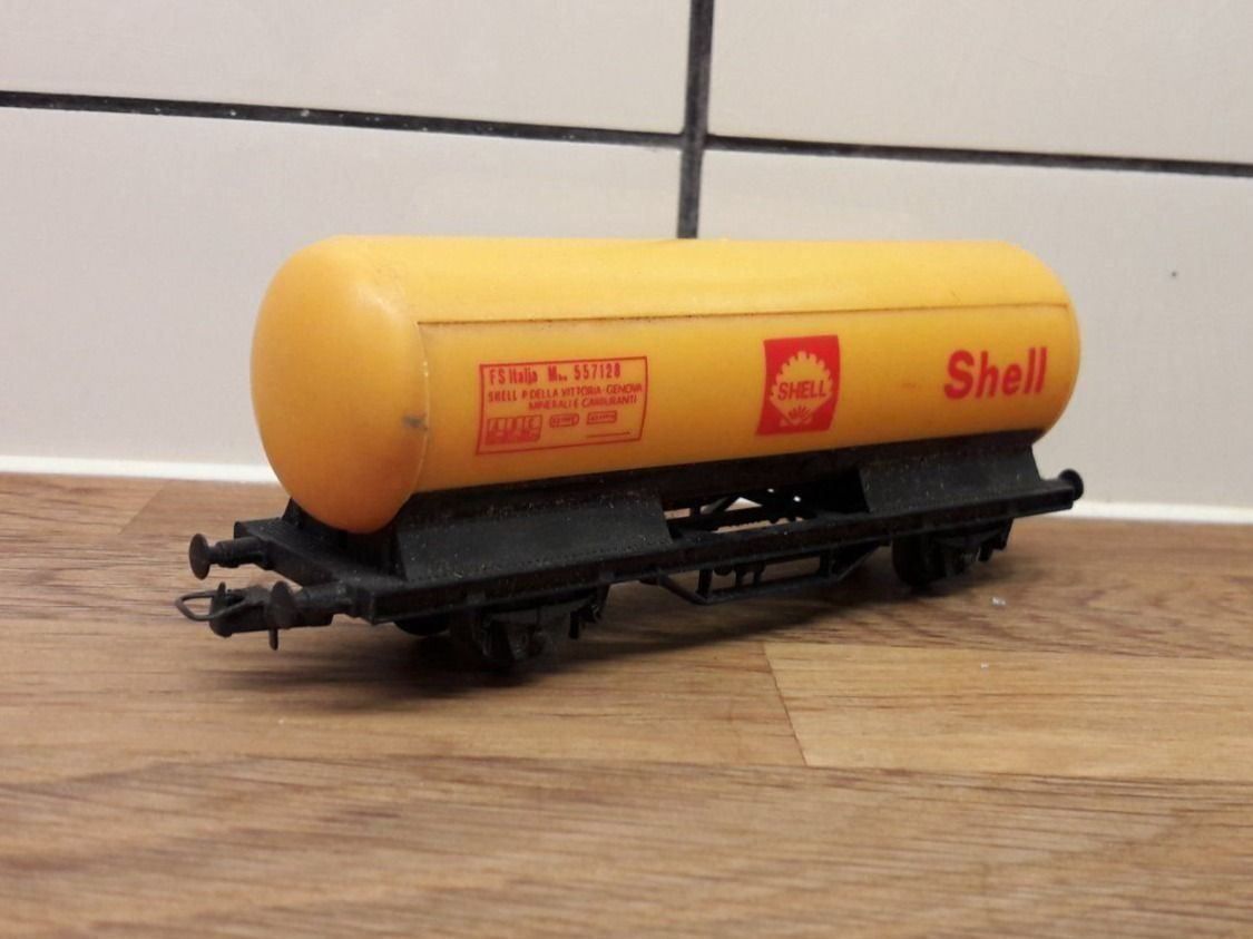 Lima Modelleisenbahnen: Lima HO DC : FS wagon citerne à 2 essieux "Shell" – Gebraucht aus Buttes von Cafe2005 2
