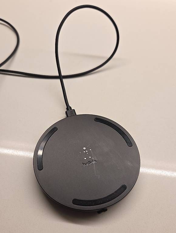 Belkin Caricabatterie: Wireless Charger Belkin Boost Charge – Usato da Zürich venduto da flavoured 1