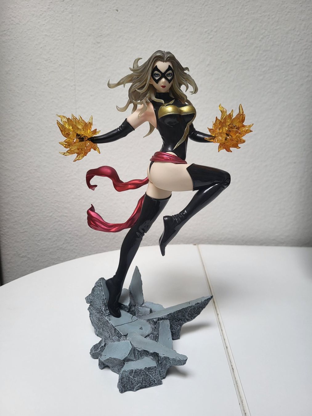Kotobukiya Figuren: Seltene Ms.Marvel (Carol Danvers) Bishoujo Figur – Gebraucht aus Luzern von Sventje
