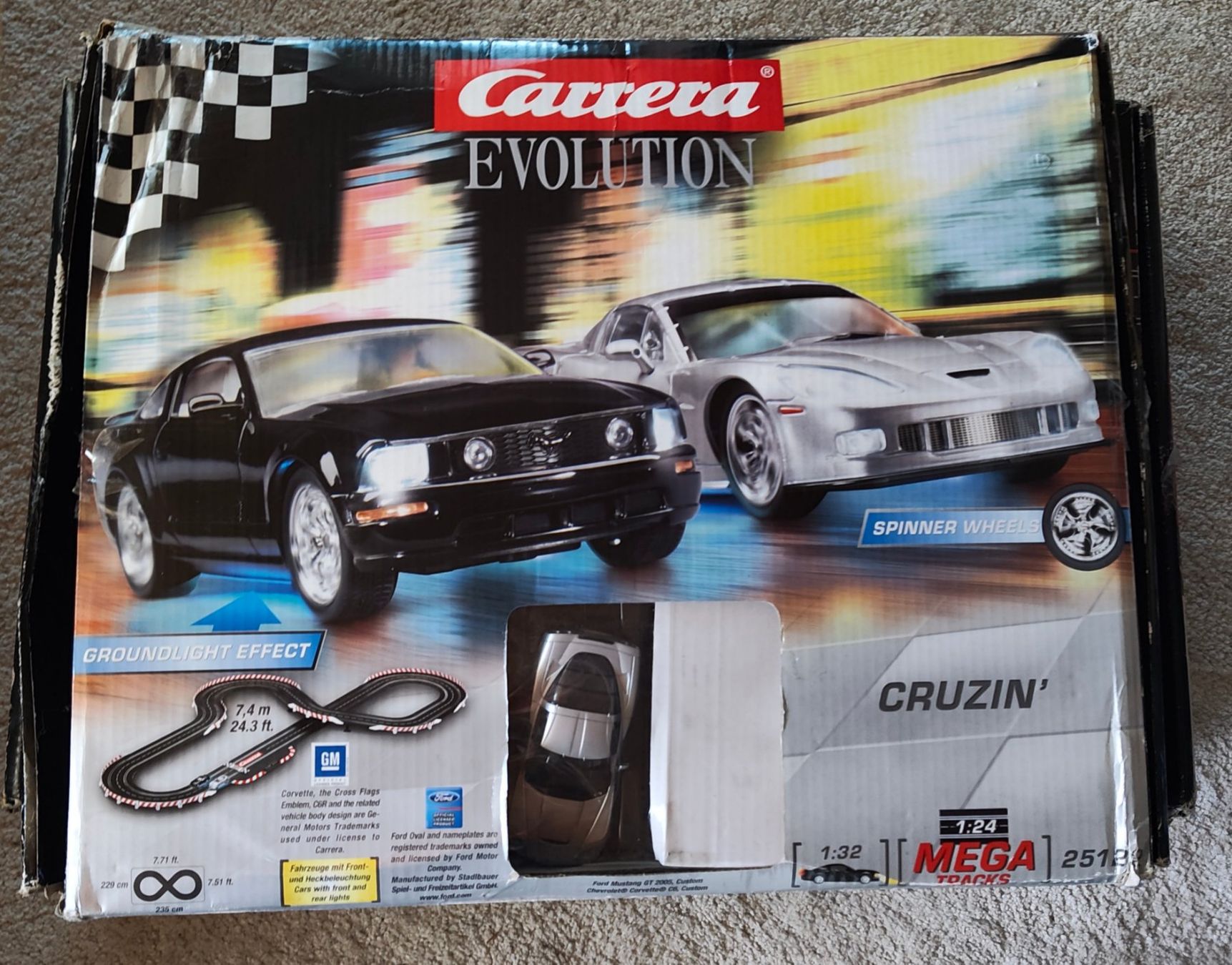 Carrera Rennbahnen: Carrera Evolution Konvolut: 2 Rennbahnen mit Zubehör – Gebraucht aus Zollikerberg von GCC44 1
