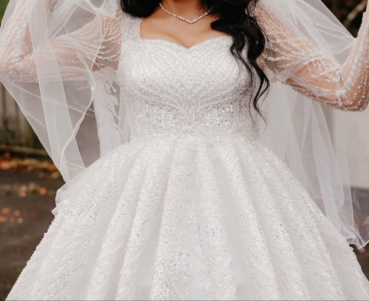 Kleider: Brautkleid Weiss Grösse 36/38 mit Schleier  – Gebraucht aus Kreuzlingen von tul_87yf 3