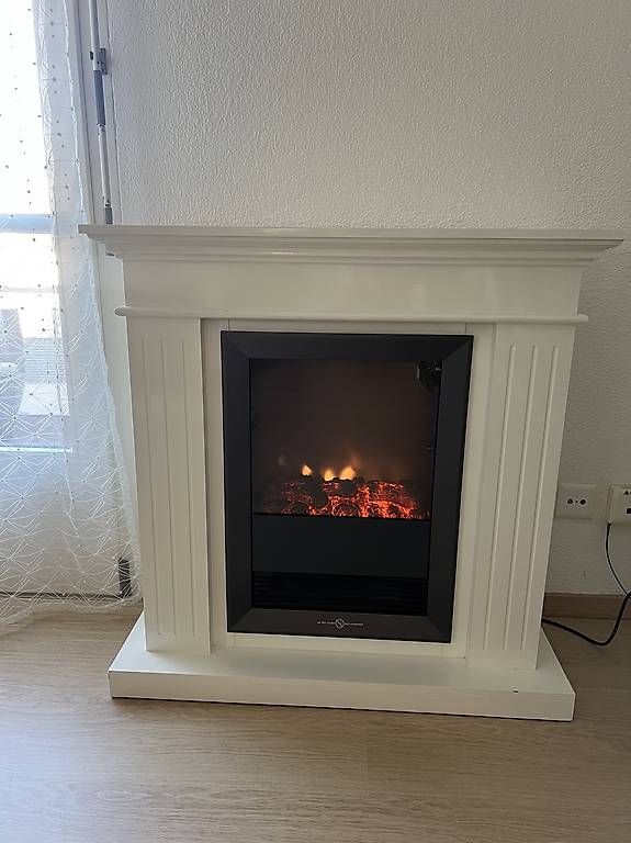 Cheminée: Elektrischer Kamin mit Heizfunktion – D'occasion à Reichenburg par ada_h9rz 1