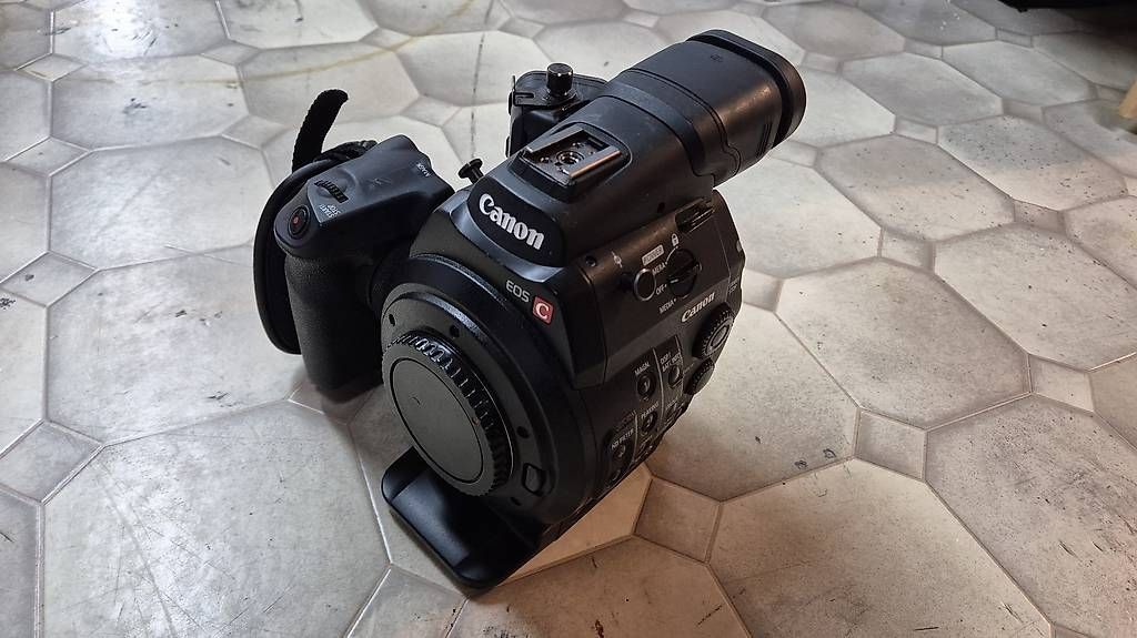 Canon Videocamere: Canon EOS C300 Videokamera – Usato da Hohenrain venduto da Sven848 2