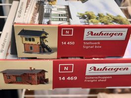 2 Stk.Auhagen Bausätze, > Stellwerk & Güterschuppen < Spur N