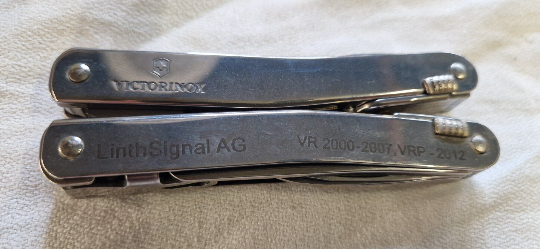 Victorinox Coltelli tascabile: VICTORINOX SWISS TOOL WITH WRENCH – Usato da Bilten venduto da Mic2022 3