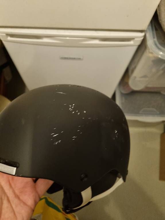 Salomon Caschi: Skihelm Salomon Gr.S – Usato da Thun venduto da Vesna27 1