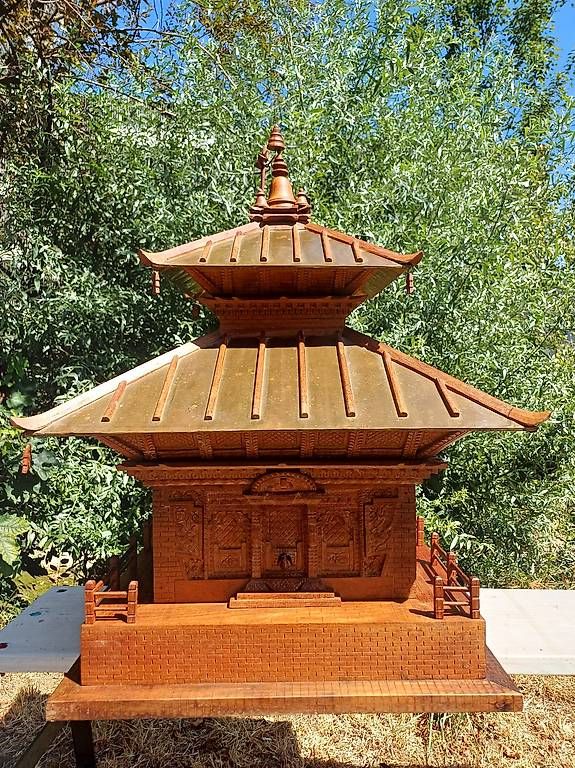 Modellbausätze & Standmodelle: Nepali-Tempel original – Gebraucht aus Frick von wbc 2