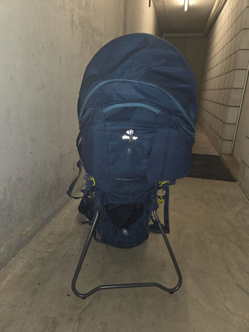 Deuter Zaini: Deuter Kid Comfort Pro – Usato da Steffisburg venduto da Daddy_cool 3