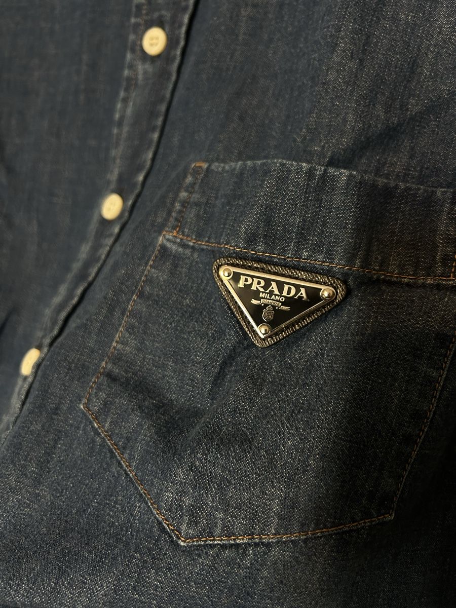 Prada Chemises: Prada Shirt – D'occasion à Basel par min_6kms 1