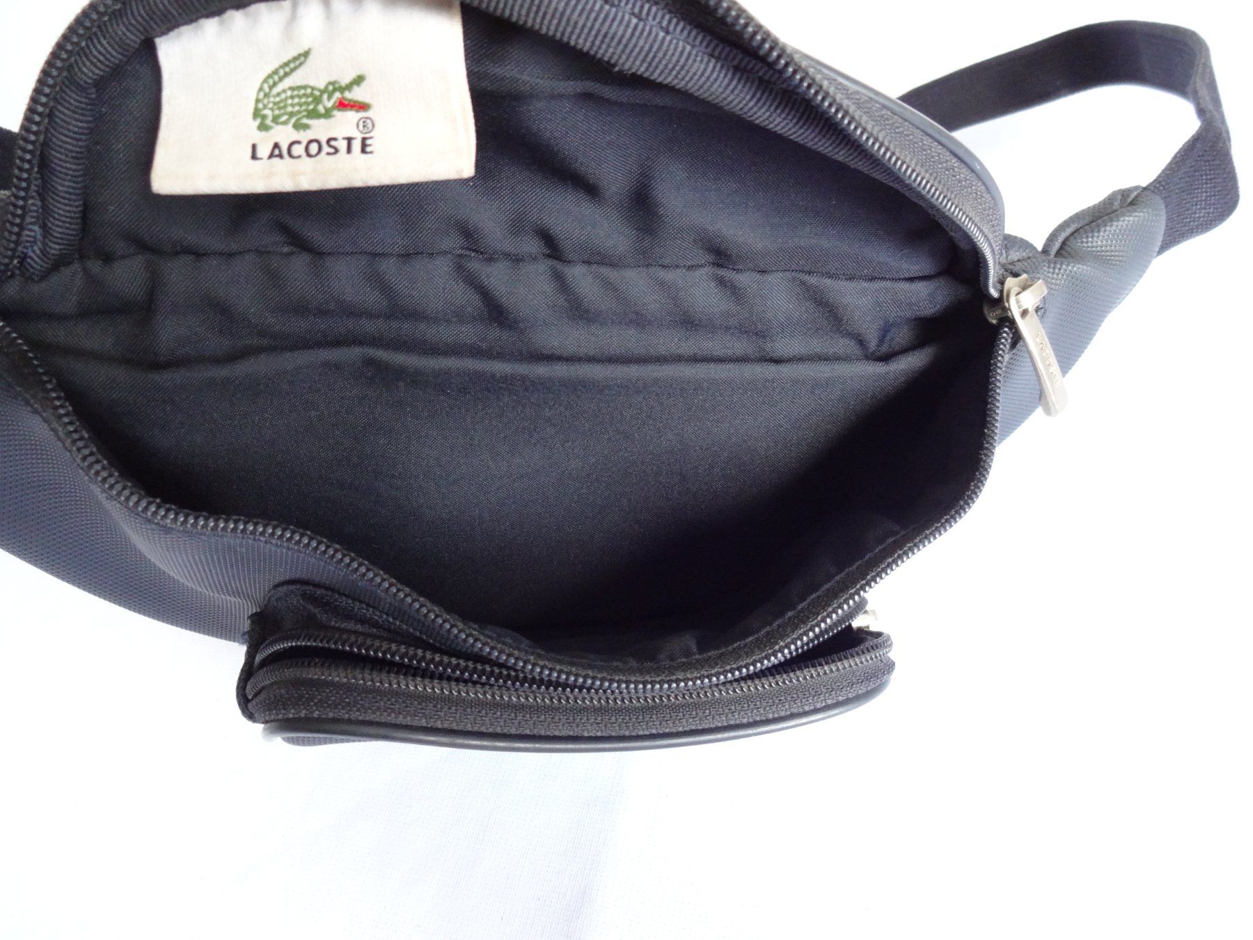 Lacoste Borse: " Lacoste " Dunkel-Blaues Bauchtasche – Usato da Frauenfeld venduto da Reyy58 5
