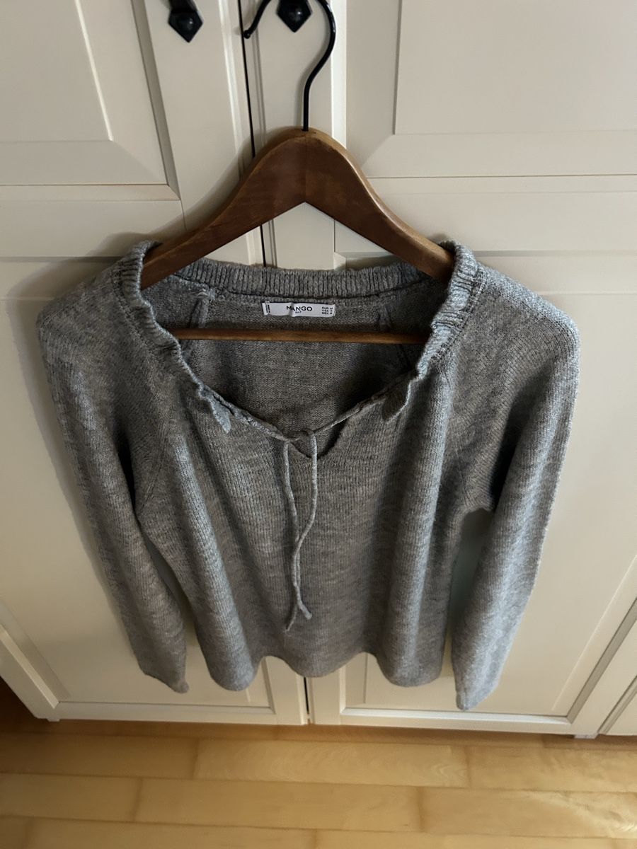 Mango Maglioni & Felpe: Pullover MANGO, grey, Grösse M – Nuovo (secondo la descrizione) da Diessenhofen venduto da Bmaurice 1