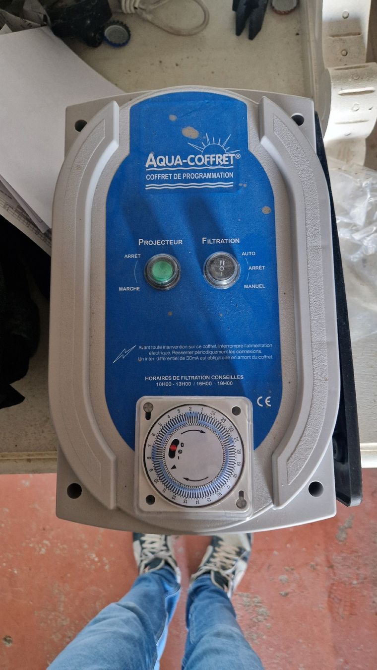 Piscine: Coffret de commande piscine – Nuovo e nell'imballaggio originale da Pomy venduto da Pike1000
