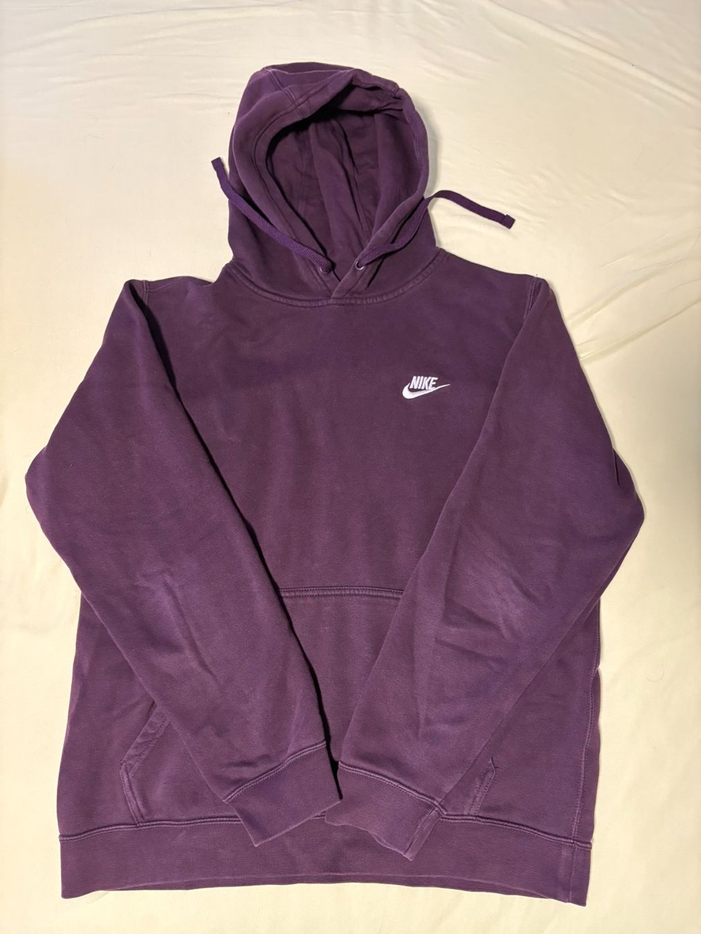 Nike Pulls & Sweat-shirts: Nike Pullover violett/lila – D'occasion à Mumpf par galliforever