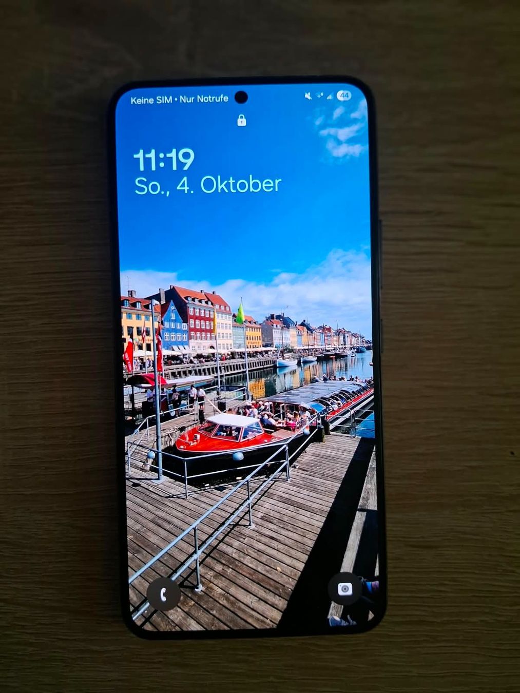 Samsung Portables: Samsung Galaxy S22 mit kaputter Frontkamera – D'occasion à Hausen AG par Timotije 1