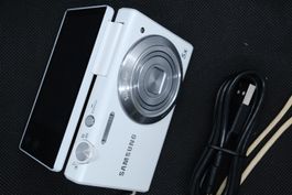 Samsung MV800 digital