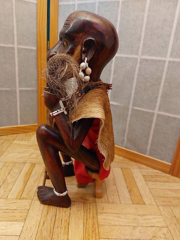 Sculture & Statue: Holzstatue Afrikanischer Medizinmann – Usato da Wetzikon ZH venduto da flo_vg2f 3