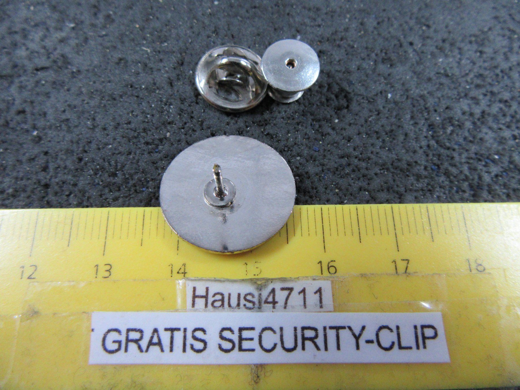 Plaketten & Abzeichen: SUBARU AUTO LOGO ENAMEL PIN MIT SECUTITY-CLIP – Gebraucht aus Ettingen von Hausi4711 2