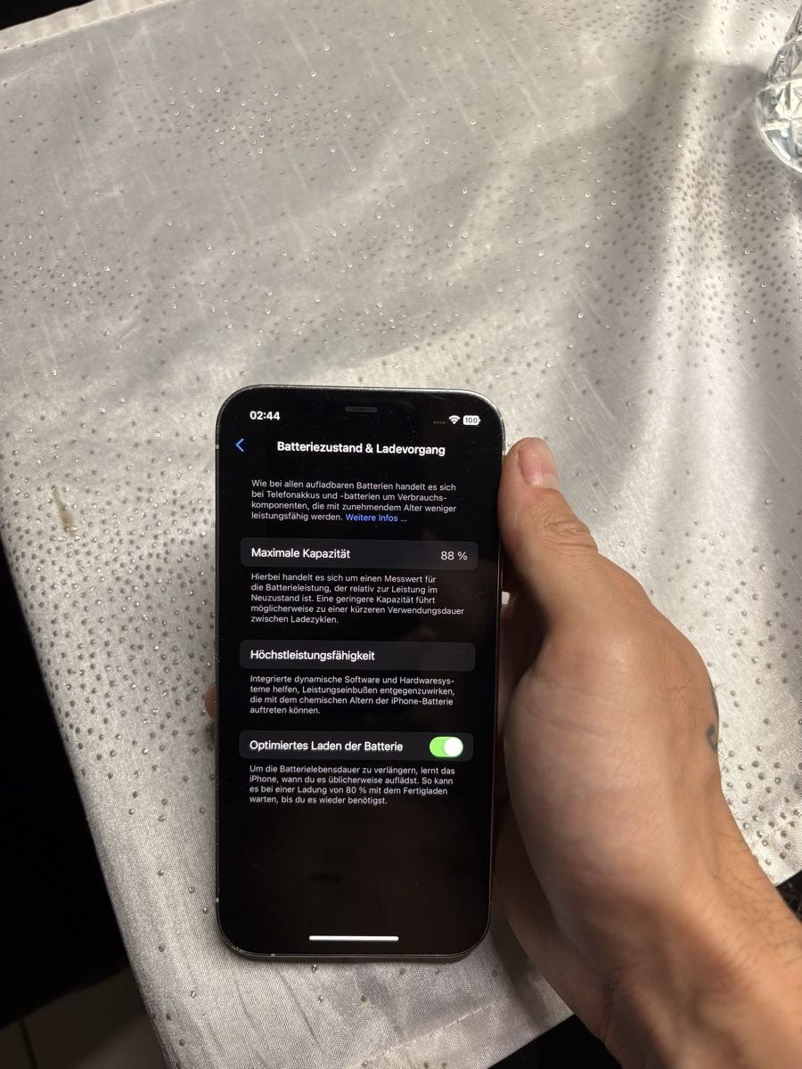Apple Telefoni cellulari / Smartphones: iPhone 12 Pro  – Usato da Hölstein venduto da dar_bt9s 2