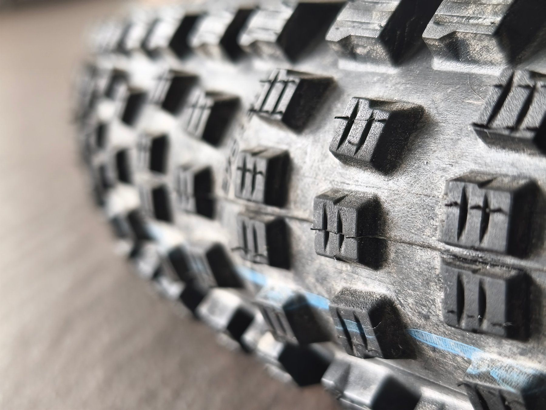 Schwalbe Pneumatici & Ruote complete: Schwalbe Wicked Will - 27.5x2.40" - Faltreifen – Nuovo (secondo la descrizione) da Jegenstorf venduto da Juchlistock 6