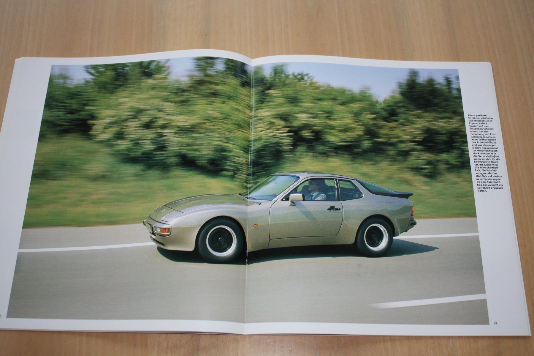 Porsche Documenti: Porsche 944 Prospekt 7/1983 – Usato da Wikon venduto da erwin400 4