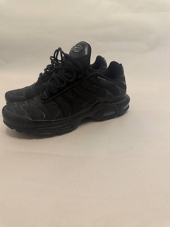 Scarpe da uomo: Nike Air Max Plus TN Black 44 – Usato da Dürnten venduto da BanziDani 1