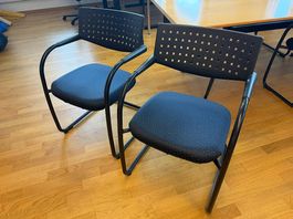 2 x Vitra Visavis Freischwinger / Besucherstühle Schwarz