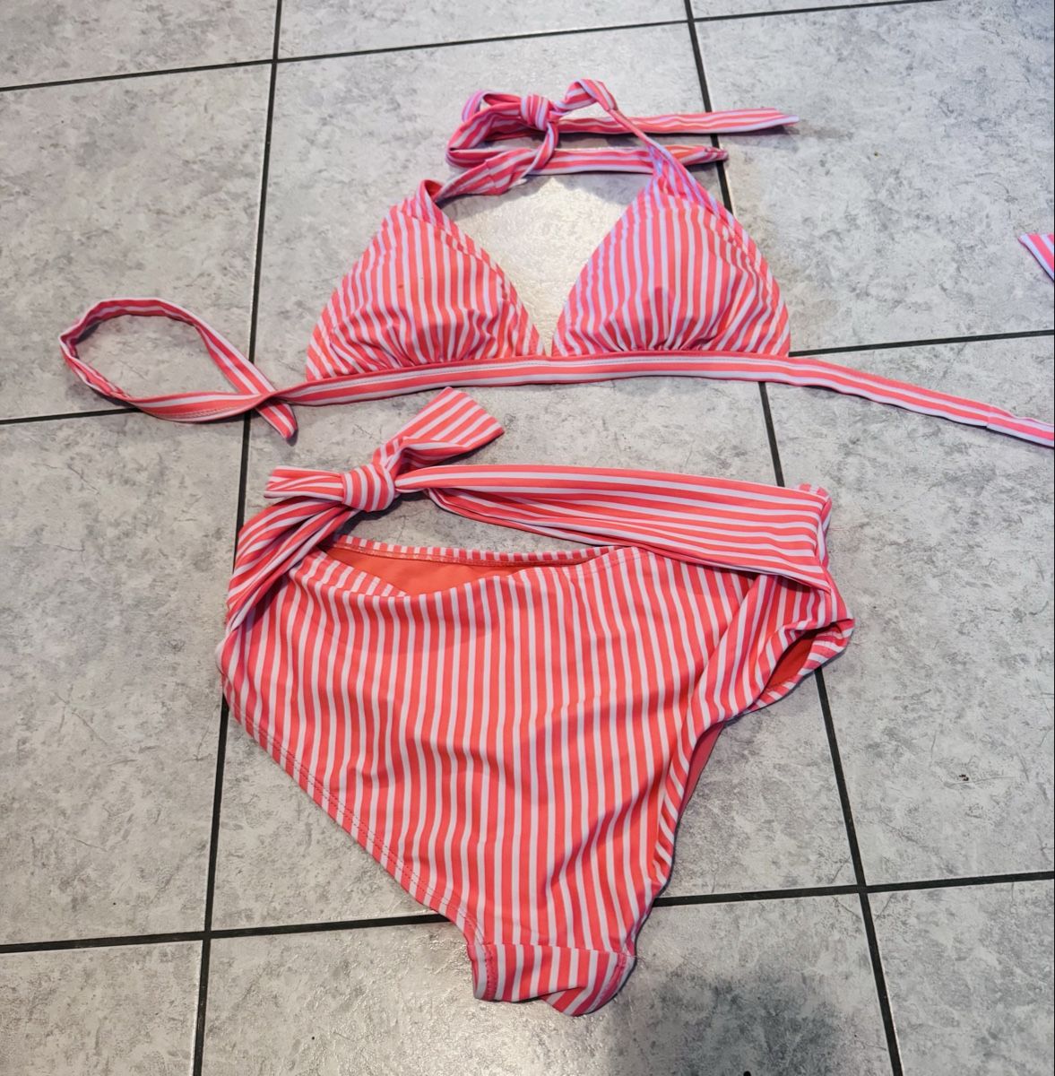 Badekleider & Bikinis: Bikini Grösse S neuwertig – Neu (gemäss Beschreibung) aus Muotathal von mianyc 2