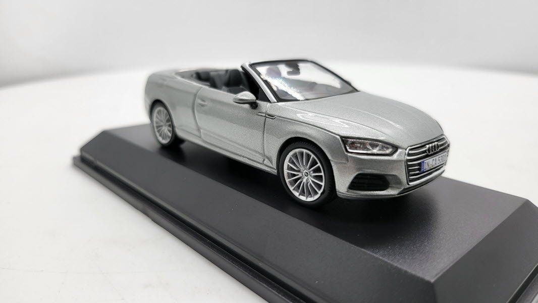 Audi Modellini d'auto: Audi A5 Cabriolet – Nuovo e nell'imballaggio originale da Flawil venduto da Imperiosud 6