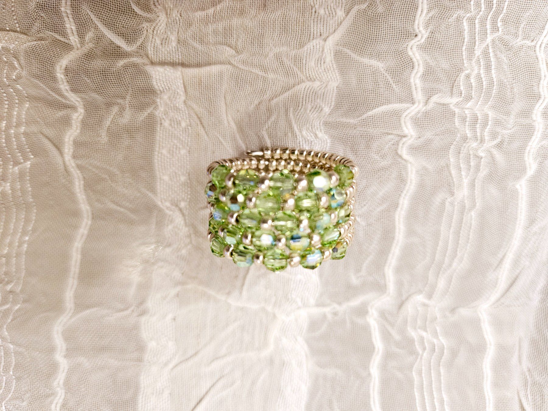 Anelli: Handgemachte Perlen Ring  aus swarovski perlen gr 52/53 – Nuovo e nell'imballaggio originale da Dietikon venduto da Eleda