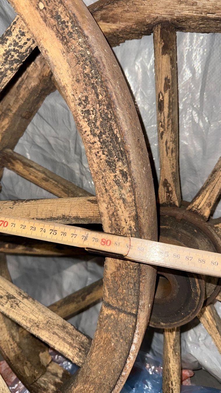 Tutte le decorazioni: Holz Wagenräder – Usato da Wald ZH venduto da Walder8636 1