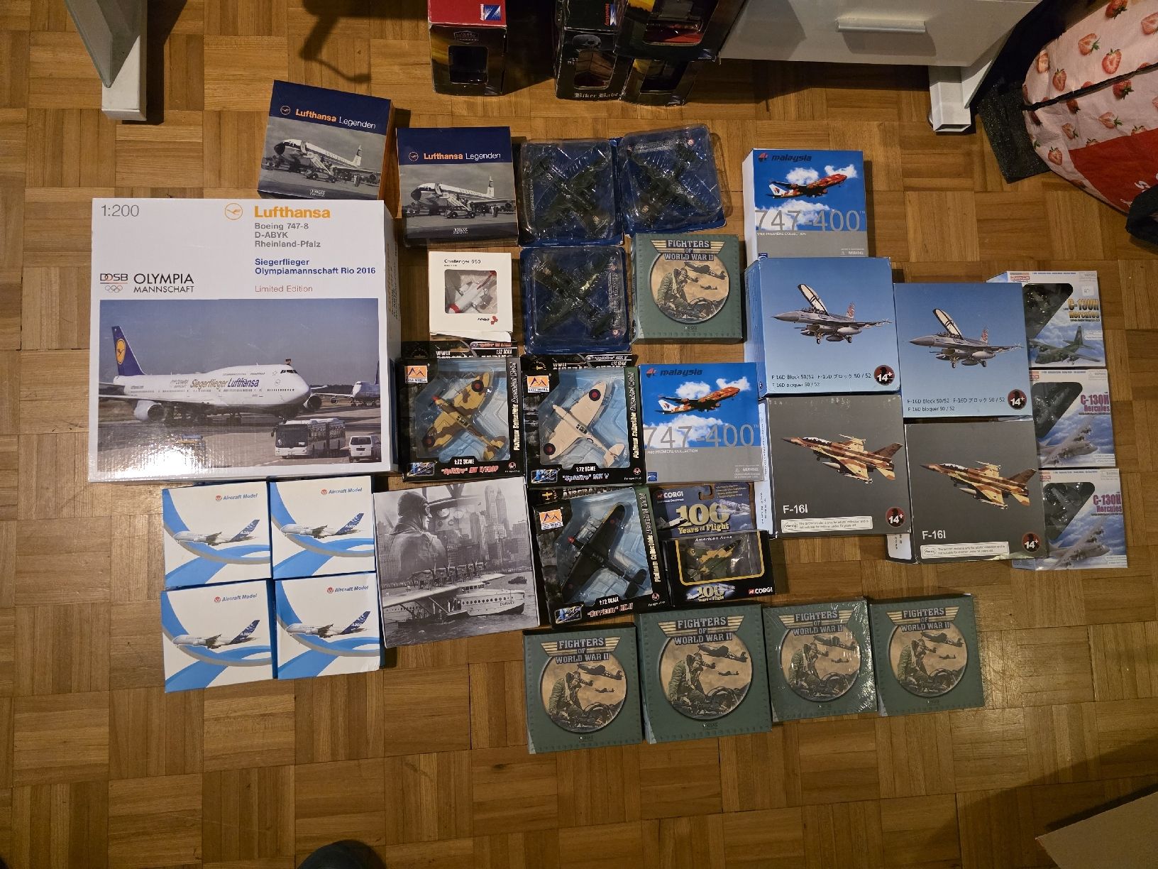 Kit di modellismo & Modellini statici: Flugzeug Modelle konvolut – Nuovo e nell'imballaggio originale da Müllheim Dorf venduto da Mowag731