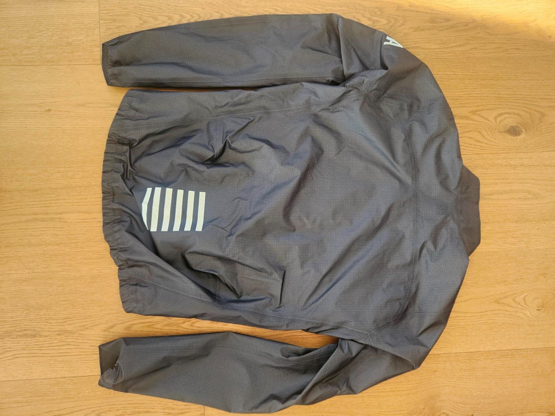 Rapha Jacken: Rapha_Pro Team GORE-TEX Lightweight Rain Jacket_Grösse M – Gebraucht aus Luzern von kon_j7zt 1