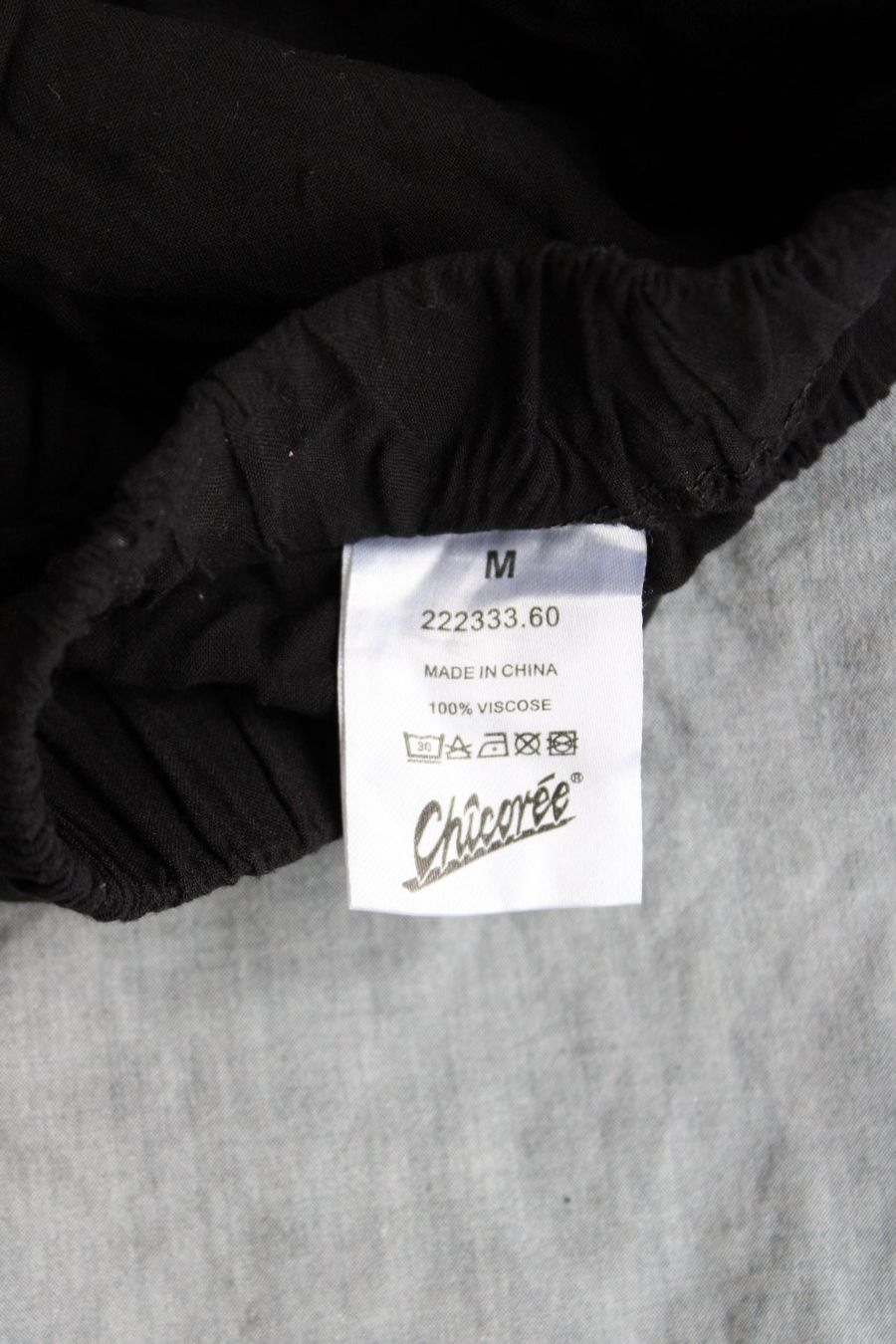 Pantaloni: Stoffhose Chicoree schwarz – Usato da Hombrechtikon venduto da lehnerrr 2