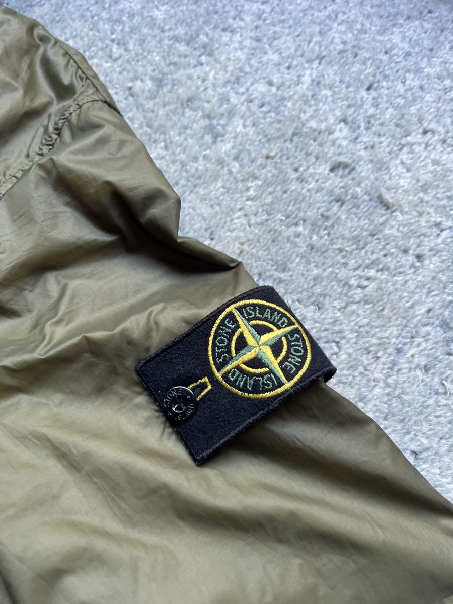 Stone Island Vestes: Stone Island 2011 Micro Rip Stop Den Tyvek Shield Jacket – D'occasion à St. Margarethen TG par compass.island 2