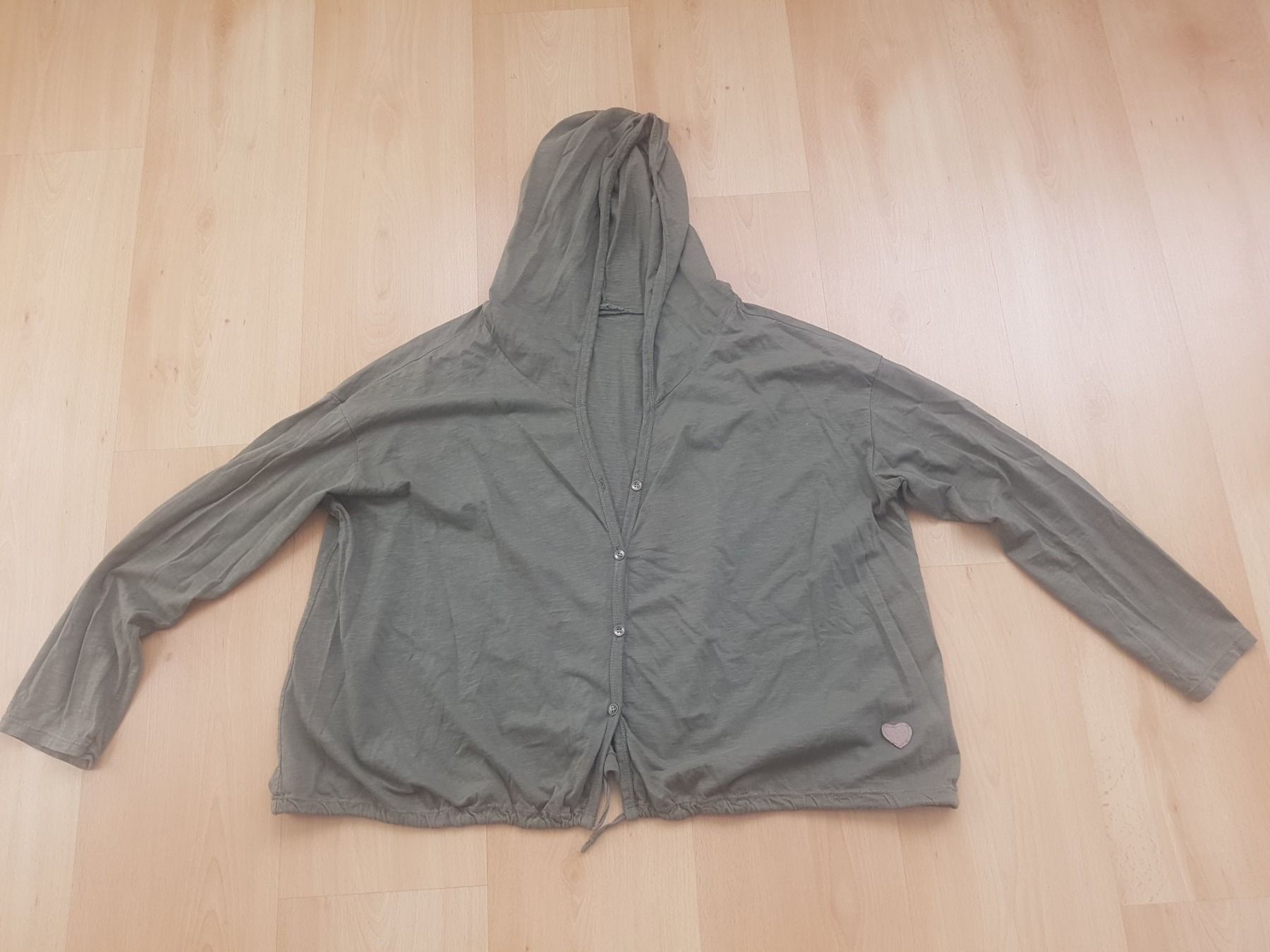Pullover & Sweatshirts: Pullover Gr. L – Gebraucht aus Schöfflisdorf von CrRG21
