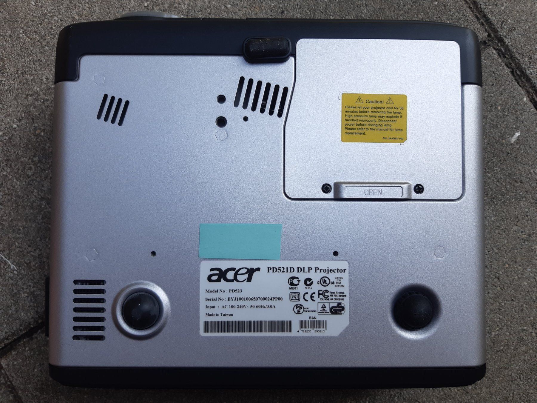 Acer Proiettori: Beamer acer PD521D – Usato da Steffisburg venduto da Bosihalte-Salbei 5