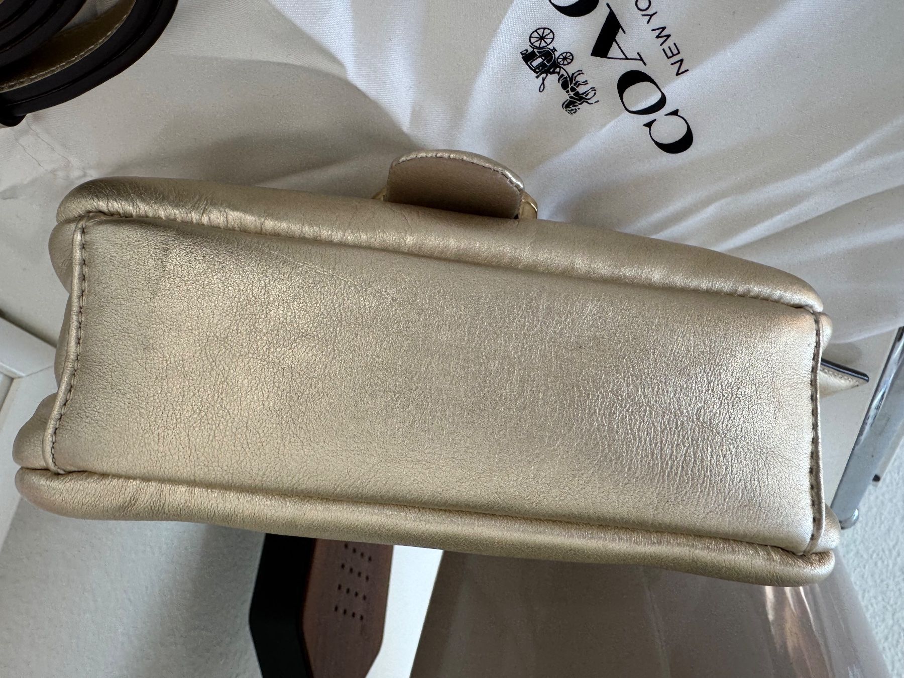 Coach Taschen: COACH Tabby Bag Pillow 18 Pale Gold – Gebraucht aus Zuerich von Moochie 7