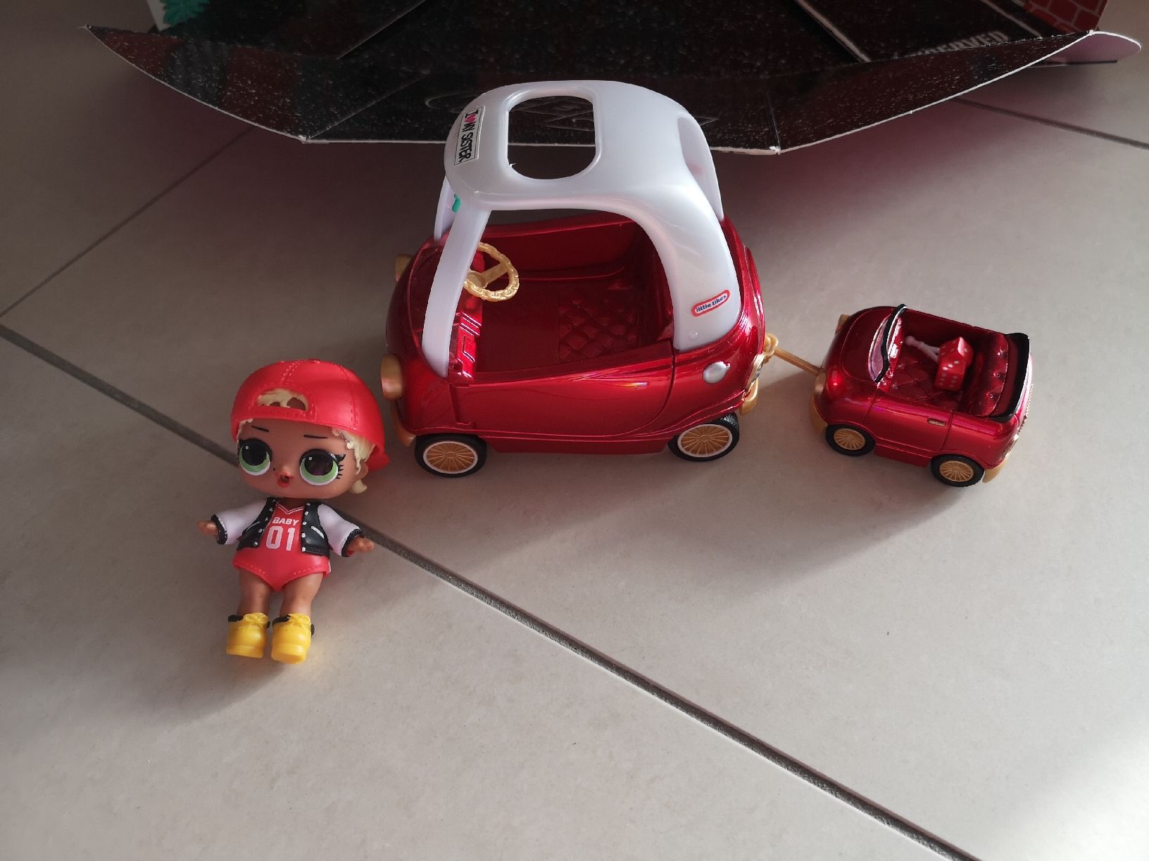 Giocattoli: L. O. L. Cozy Coupe Set – Usato da Schupfart venduto da mar_6zy7 2