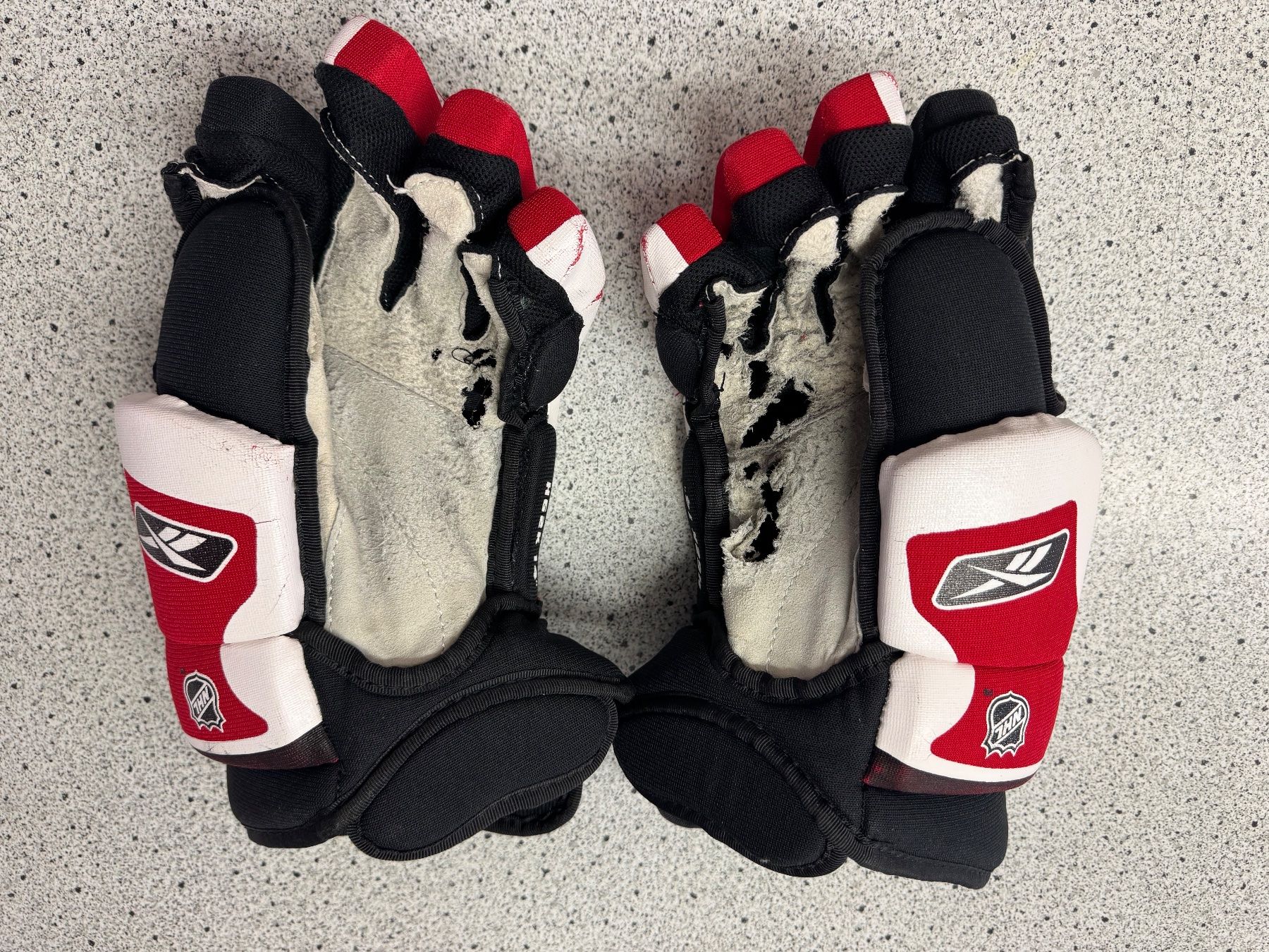 Reebok Handschuhe & Handstulpen: Eishockeyhandschuhe Reebok H62K 14'' – Defekt aus Zürich von pamleano 1