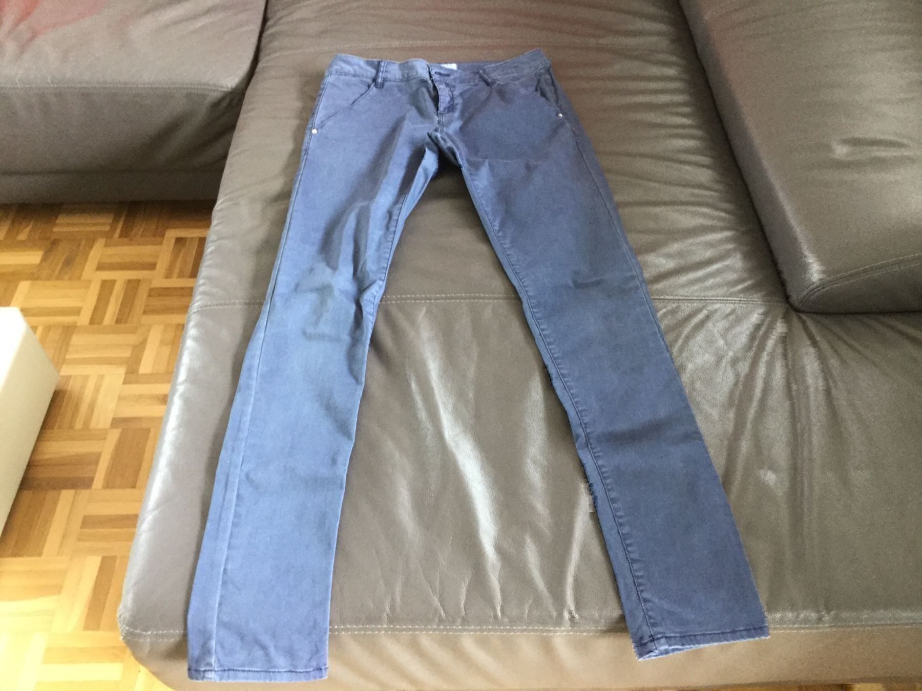 Guess Pantalons: Hose Guess – D'occasion à Horw par Benny017