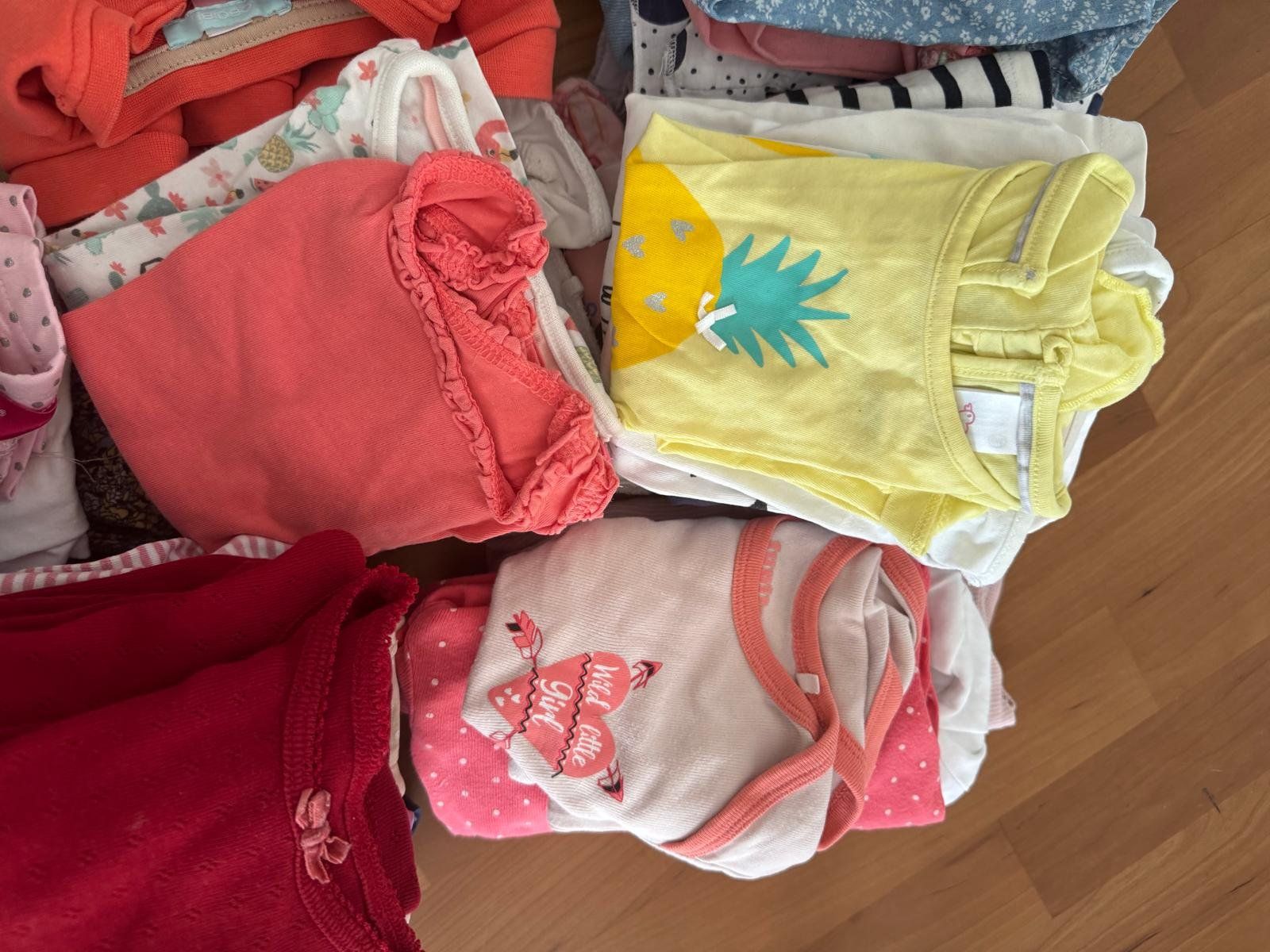 Lotti & Set di vestiti: Kleiderpaket Mädchen Grösse 80 – Usato da Hinwil venduto da Bbudget 3