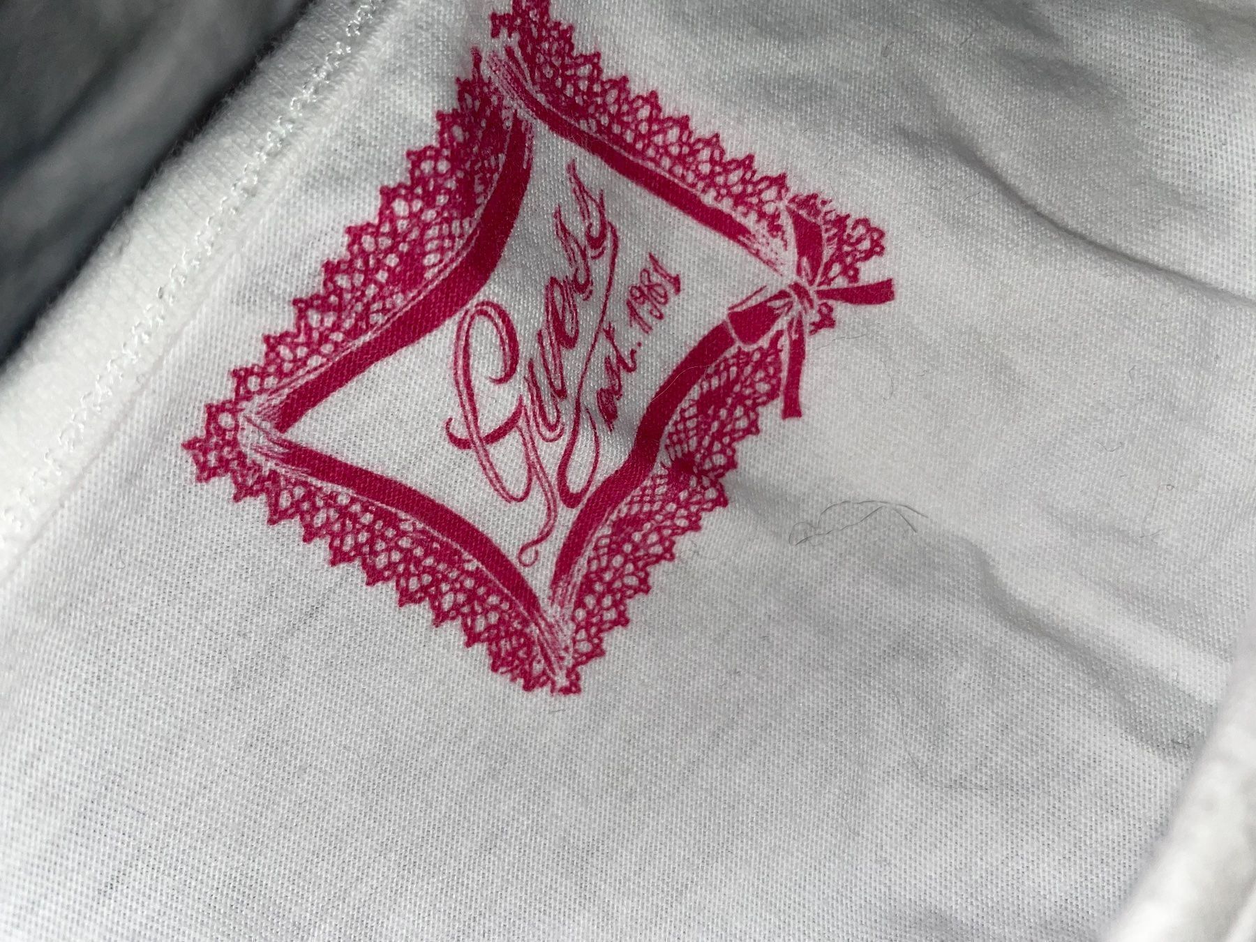 Guess Tops: Guess – Neu (gemäss Beschreibung) aus Pully von Kalissa 5
