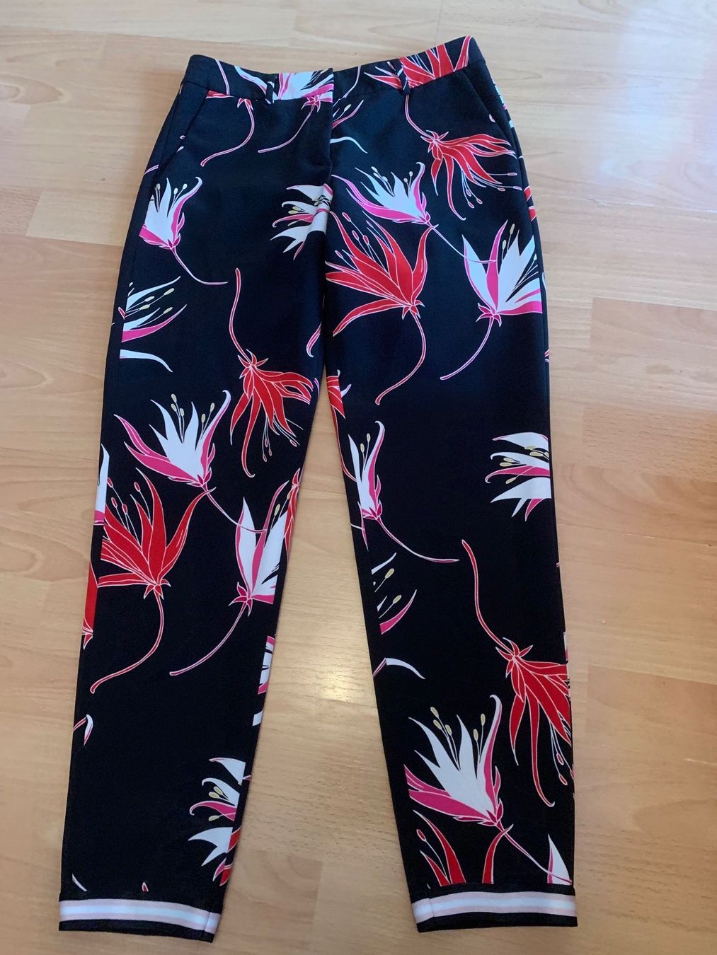 S.Oliver Pantaloni: Joli pantalon S. Oliver t. 34 – Usato da MEYRIN venduto da Gwendo10