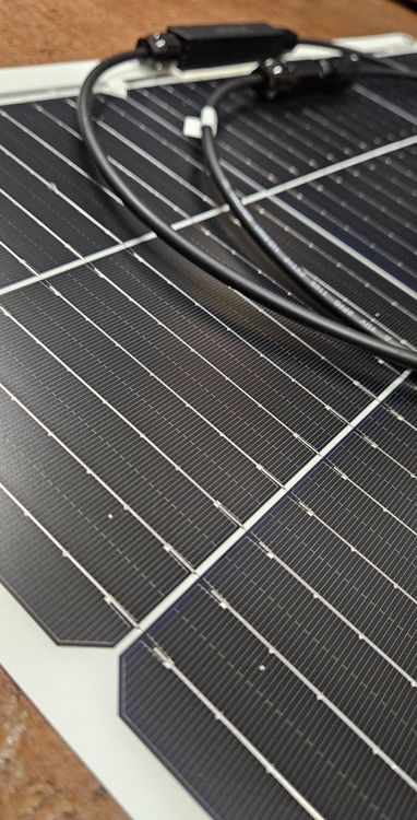 Dispositivi a energia solare: 2x 100W Solarmodul flexibel NEU – Nuovo (secondo la descrizione) da Schaffhausen venduto da Secretfly 1