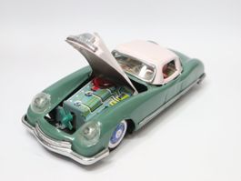 Blechauto Lucky Sports Car Friktion Kühlerhaube zum öffnen