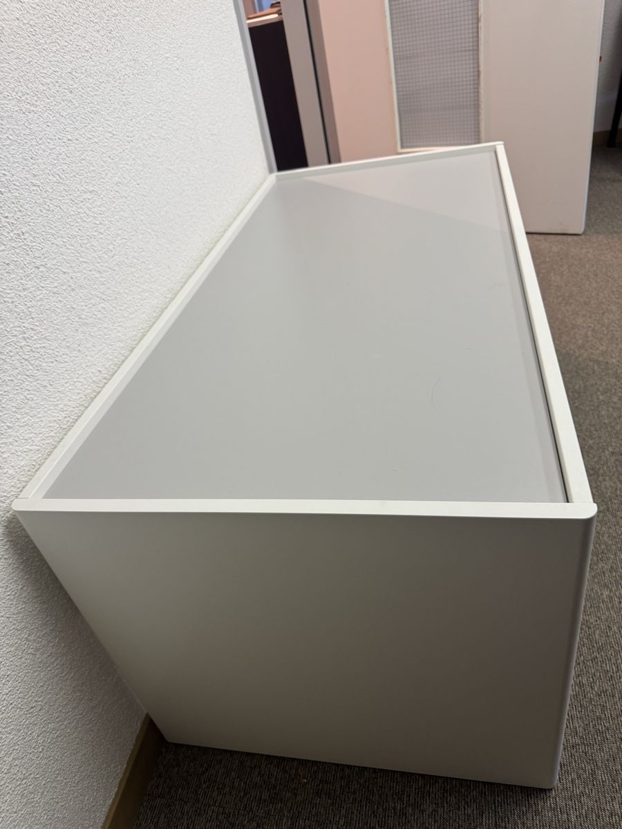 Tables: Ikea Spieltisch DUNDRA – D'occasion à Dübendorf par adb90 3