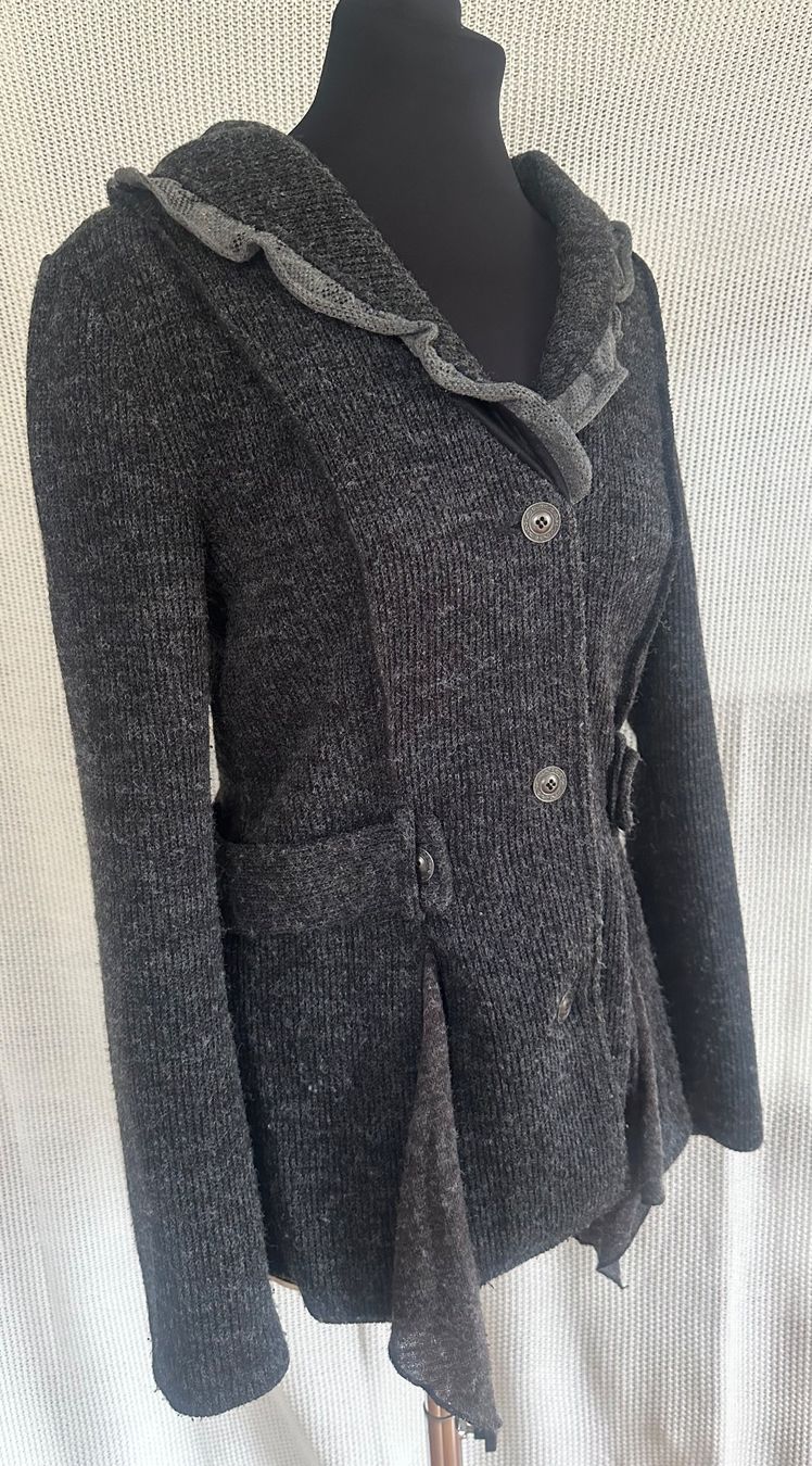 Giacche: Romantische Jacke von River Gr. 36/38 – Usato da Muri AG venduto da Shoshana5 1