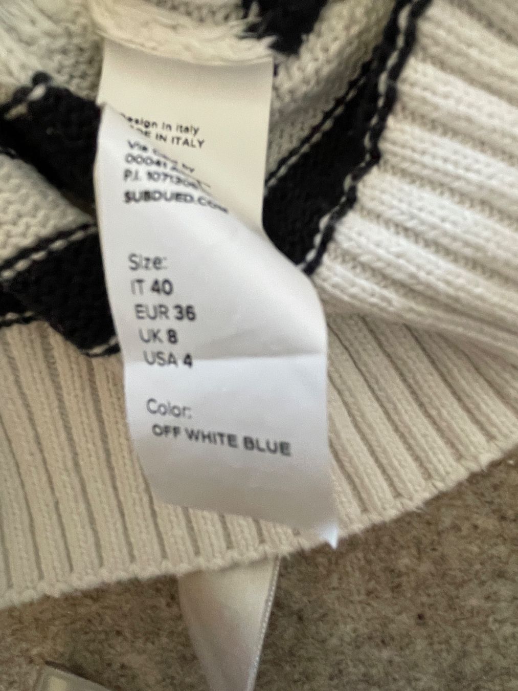 Maglioni & Felpe: Pull Subdued col V torsadé écru rayures noires taille S – Usato da Doppleschwand venduto da Retrove 5