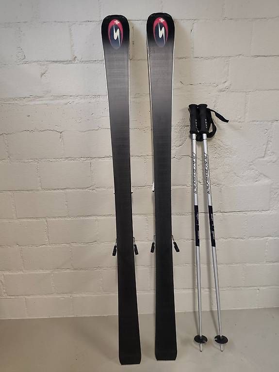 Stöckli Sci: Stöckli CROSS CR 153cm mit Stöcke – Usato da Oberkulm venduto da FairTreasures 3