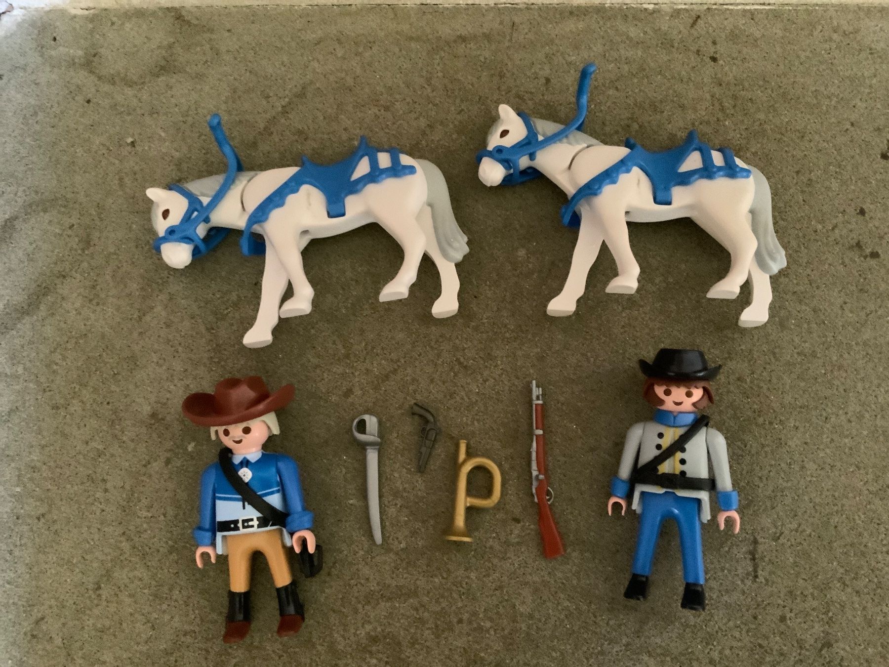 Playmobil Spielzeuge: Playmobil Kavallerie Figuren – Gebraucht aus Burgdorf von rainerw07 1